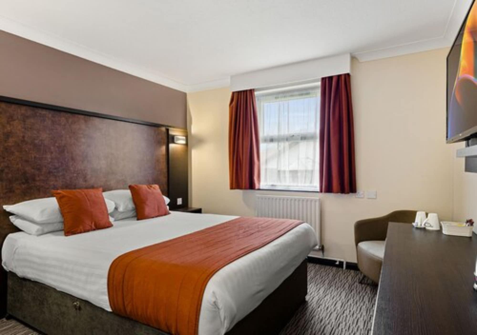 Dragonfly Hotel Peterborough Exterior photo