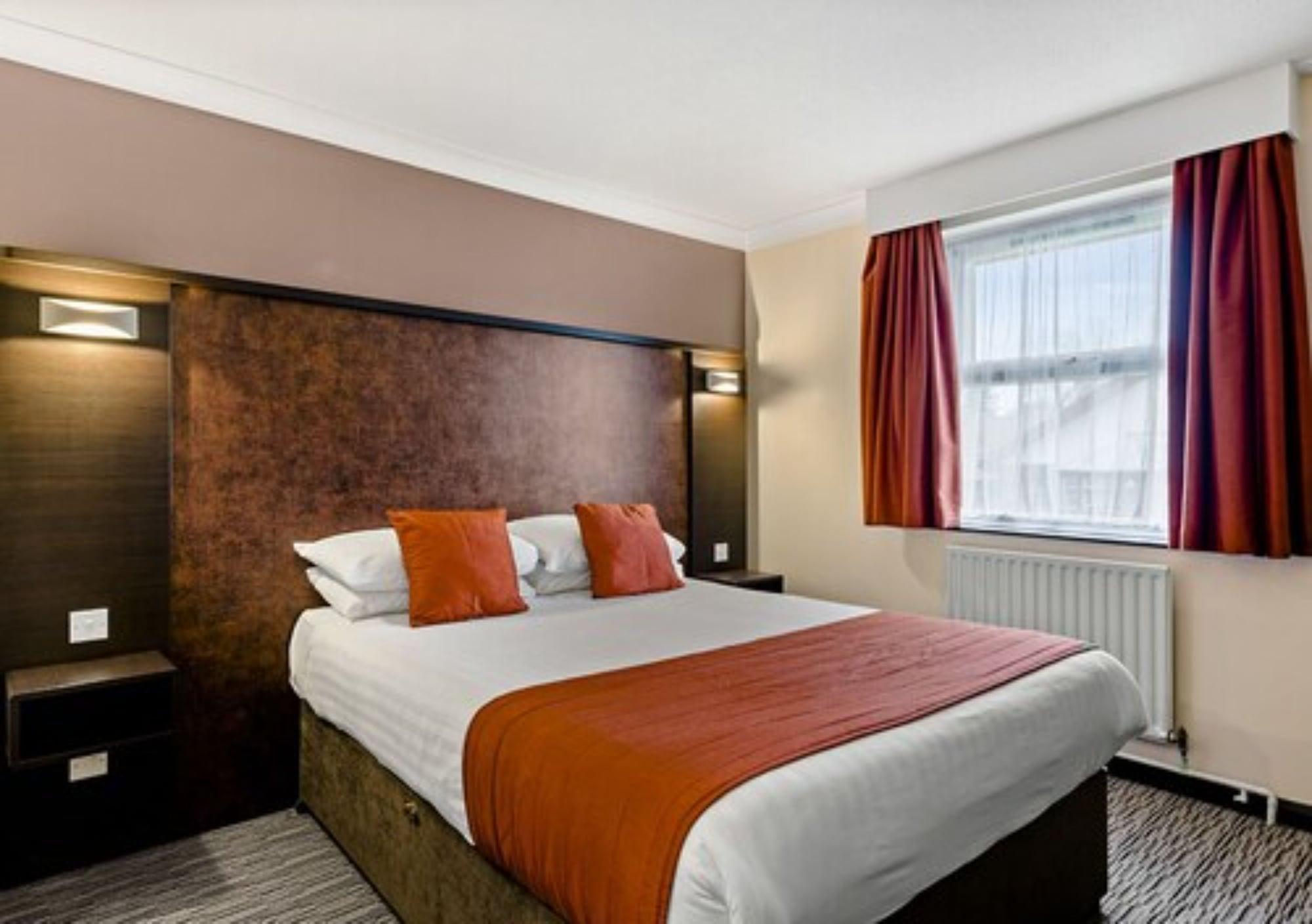 Dragonfly Hotel Peterborough Exterior photo